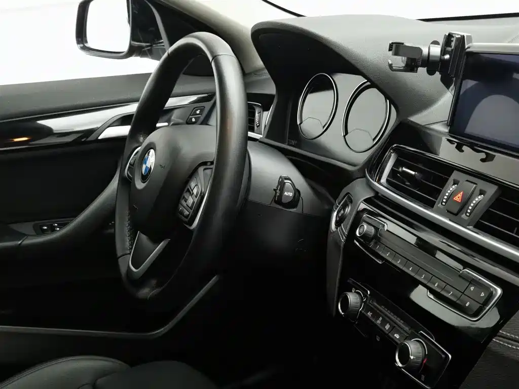 BMW X2 2019 — фото 22