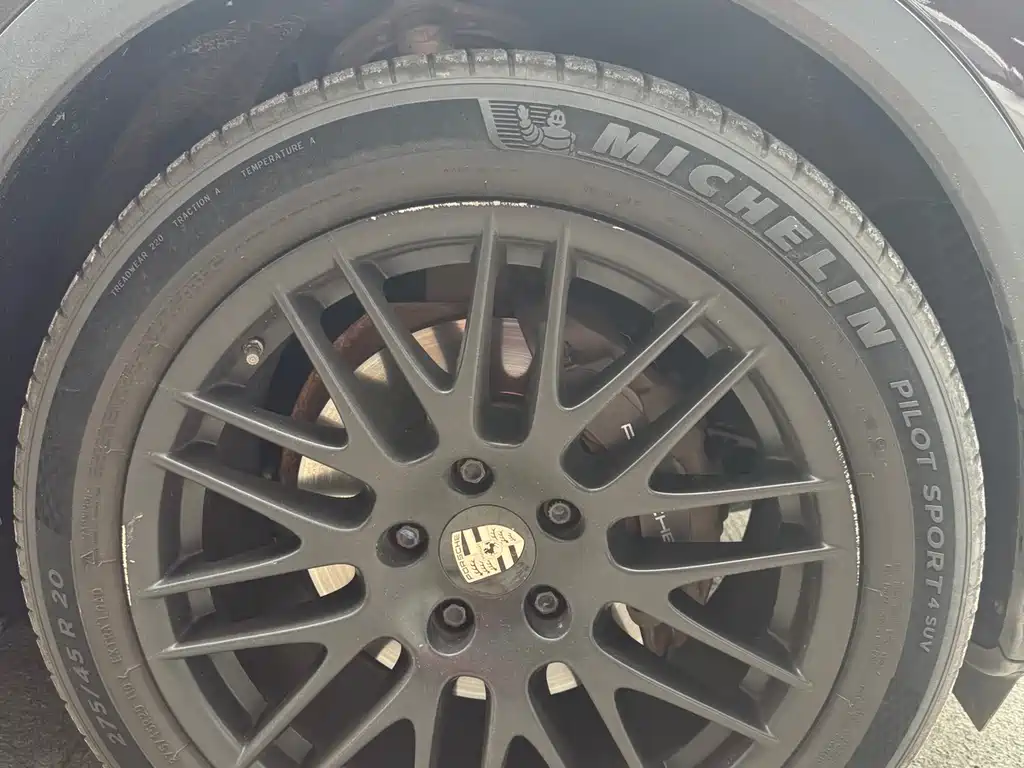 Porsche Cayenne 2015 — фото 16