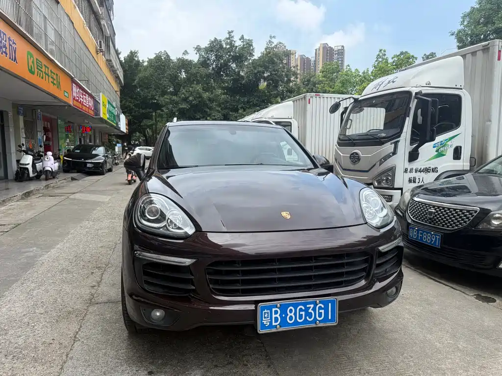 Porsche Cayenne 2015 — фото 2