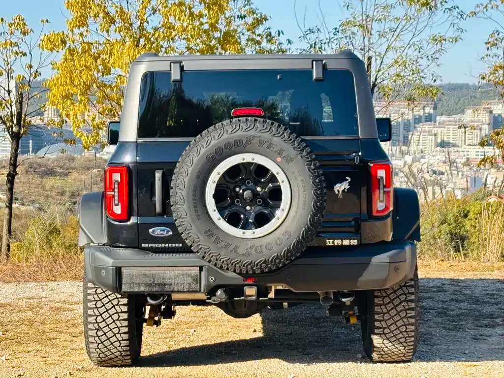 Ford Bronco 2025 — фото 10