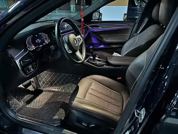 BMW 5 Series 2021