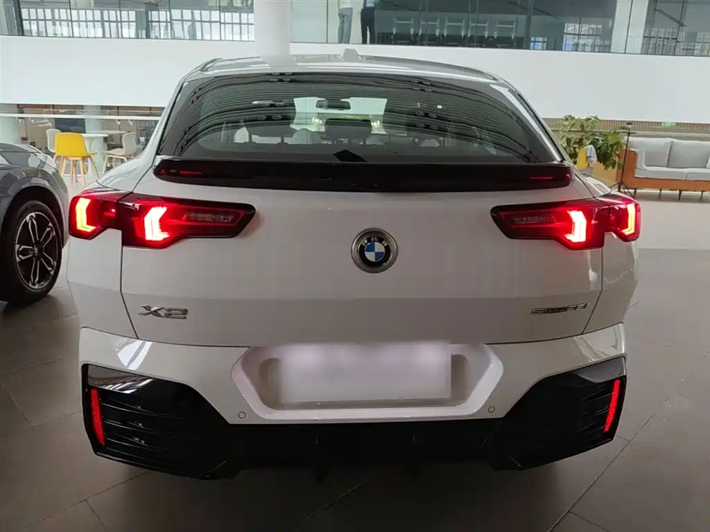 BMW X2 2025 — фото 6