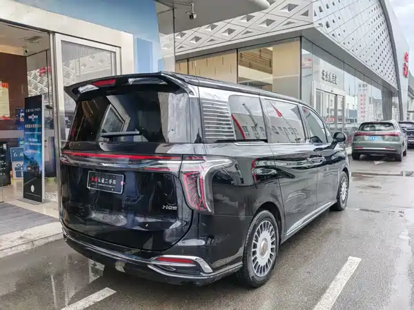 Hongqi HQ9 2023