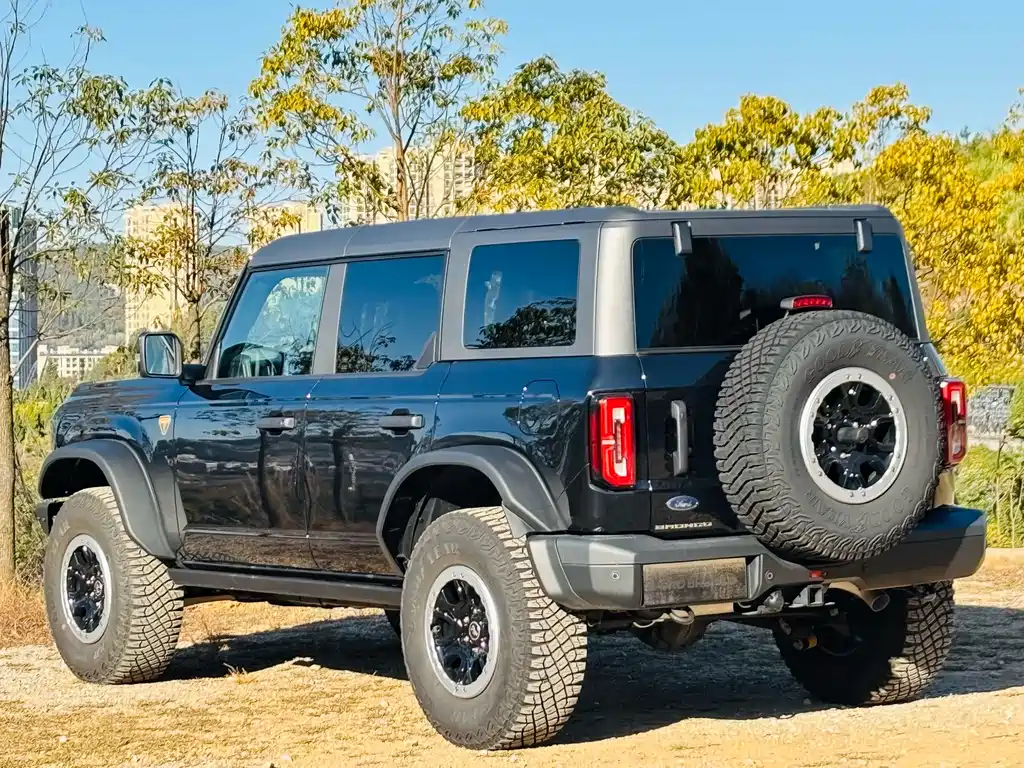 Ford Bronco 2025 — фото 11