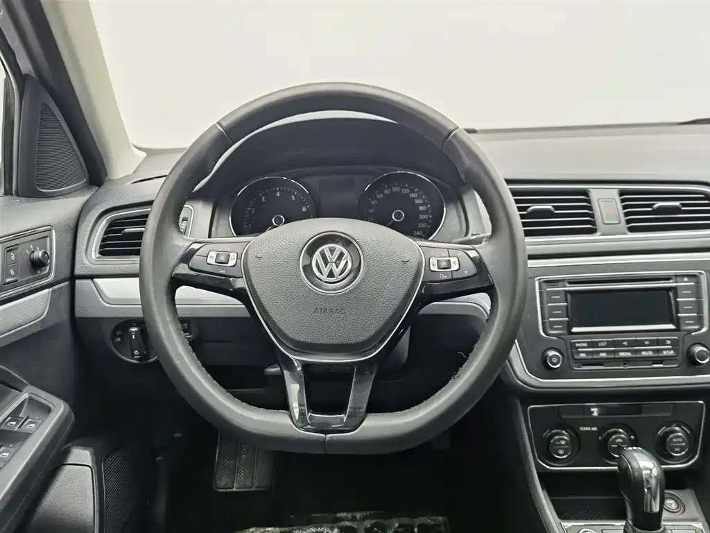 Volkswagen Gran Lavida 2018 — фото 11