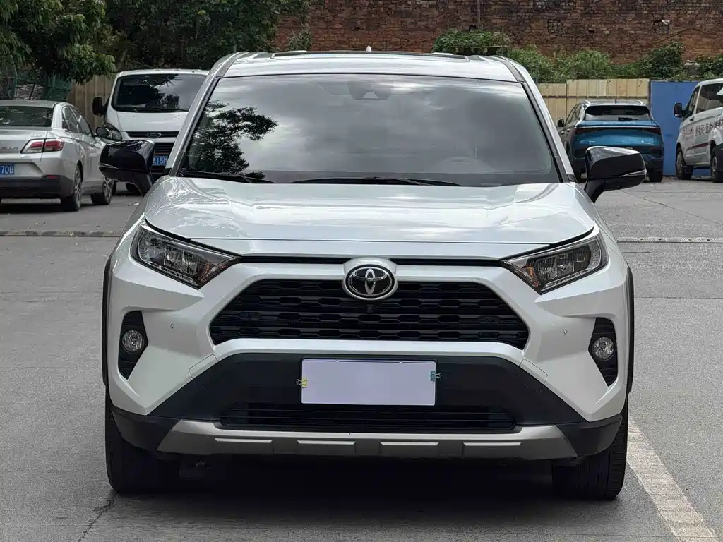 Toyota RAV4 2023