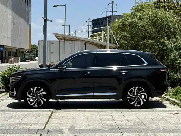 Geely Xingyue L 2024
