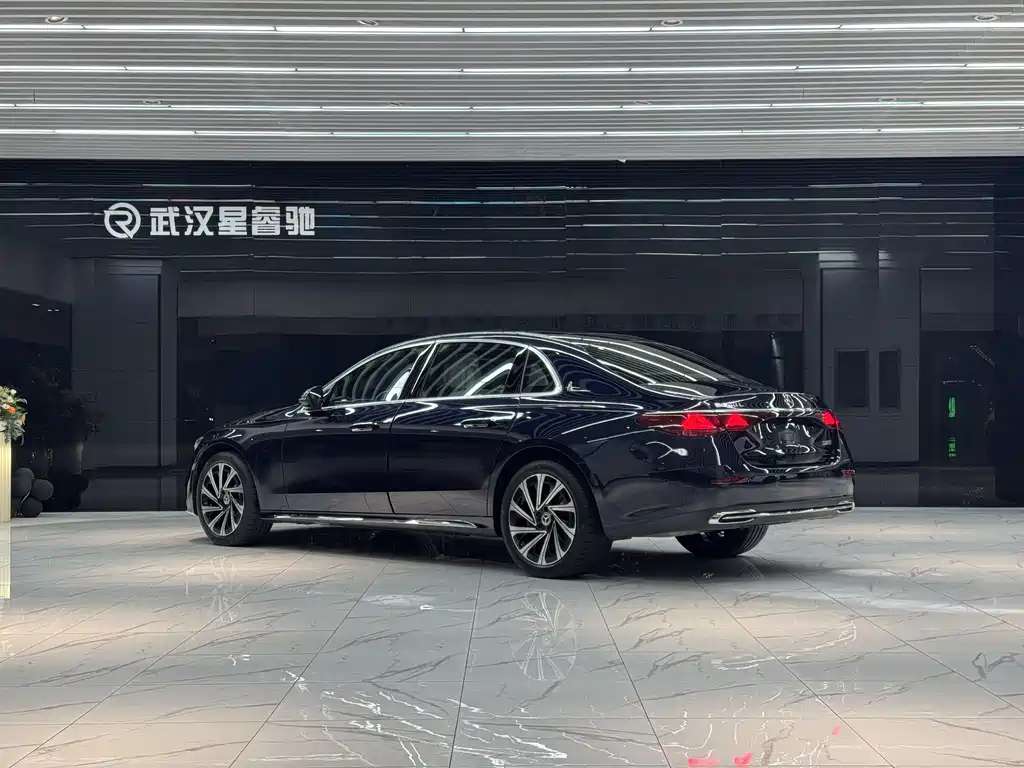 Mercedes-Benz E-Class 2023