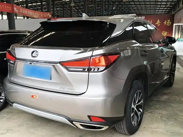 Lexus RX 2020