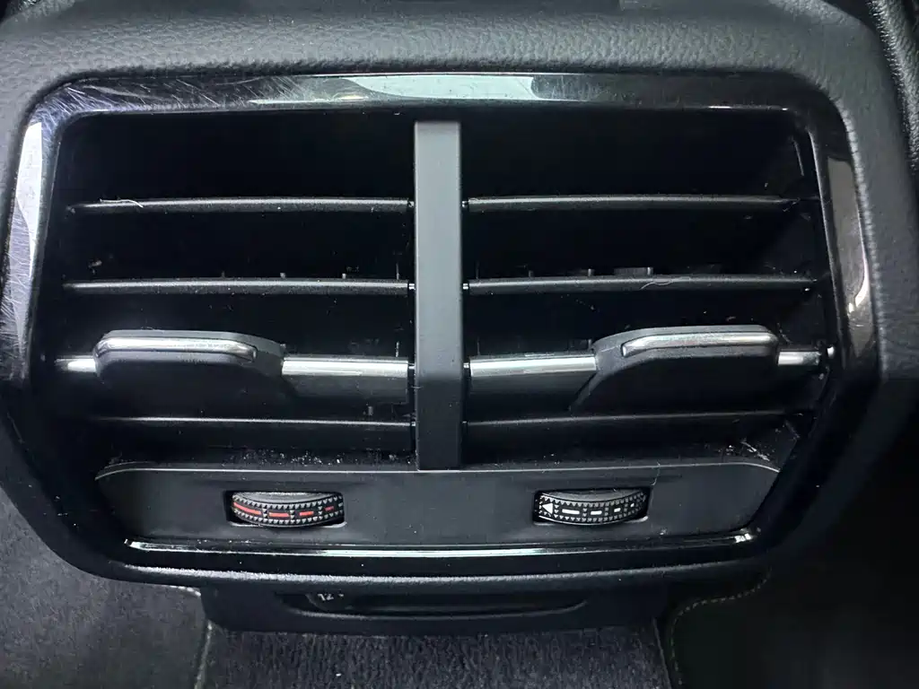 Audi Q3 2022 — фото 16