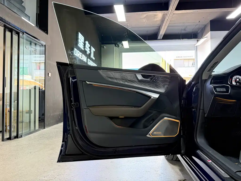 Audi A7L 2023 — фото 20