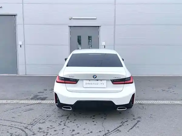 BMW 3 Series 2025