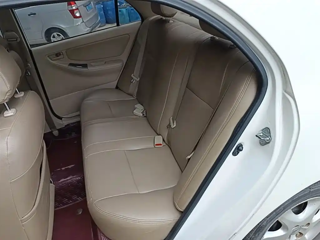 Toyota Corolla 2015 — фото 17