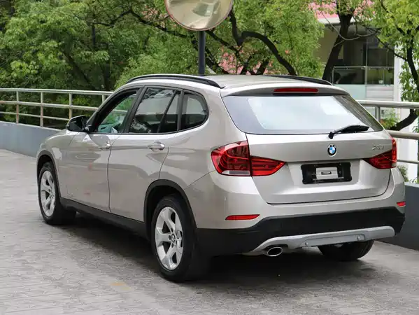 BMW X1 2012