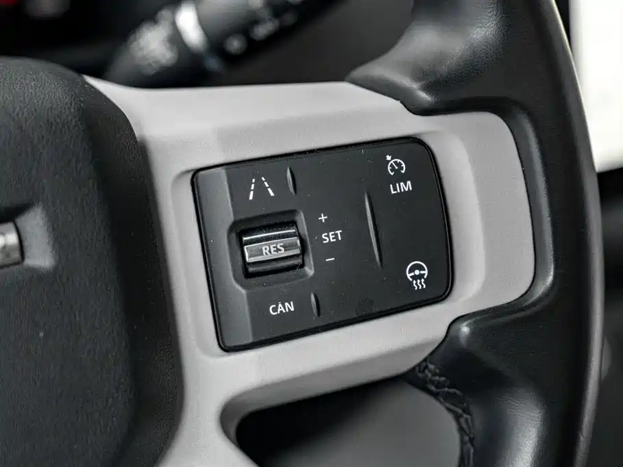Land Rover Defender 2024 — фото 10