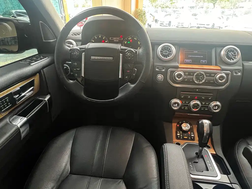 Land Rover Discovery 2013 — фото 29