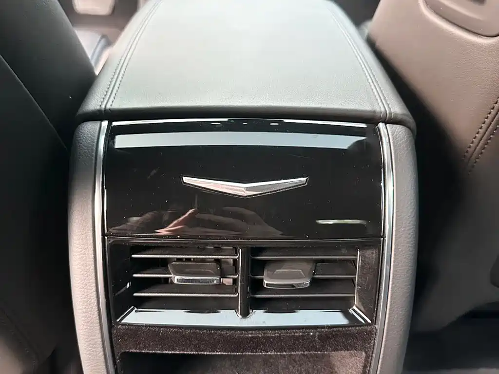 Cadillac CT6 2019 — фото 14