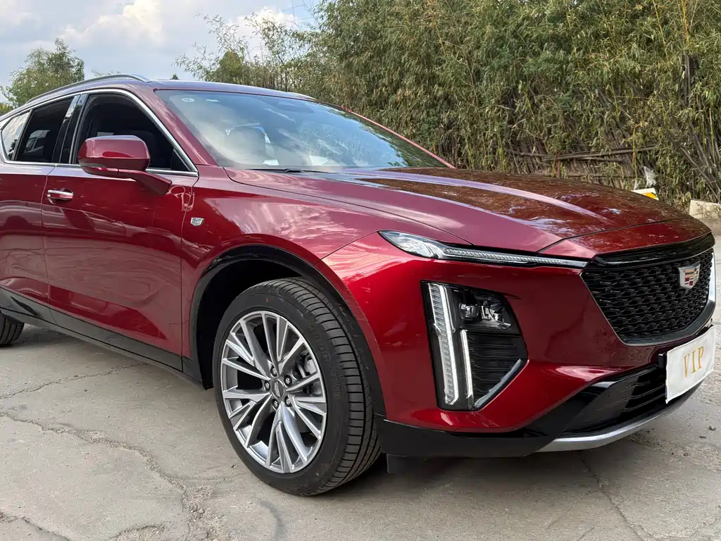 Cadillac GT4 2024 — фото 16