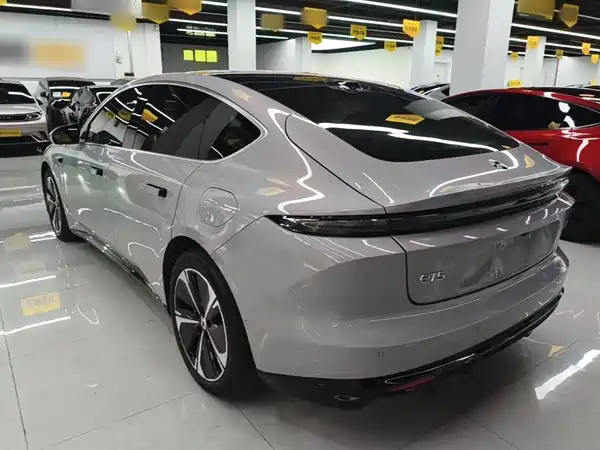 NIO ET5 2025