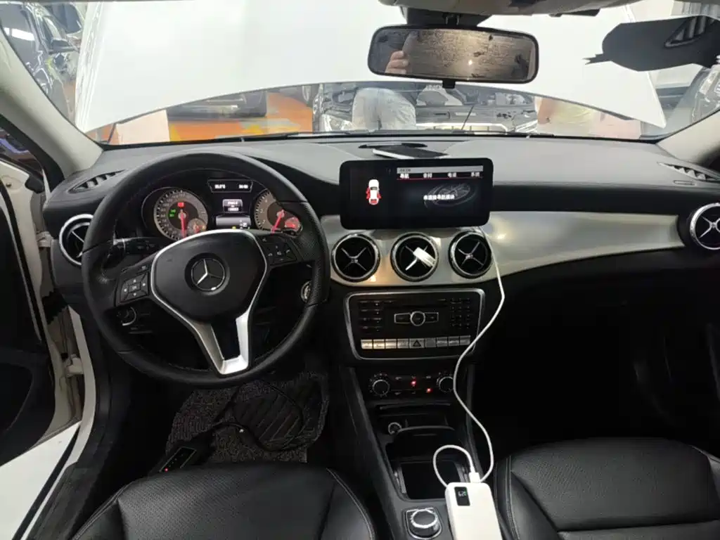 Mercedes-Benz GLA 2015 — фото 10