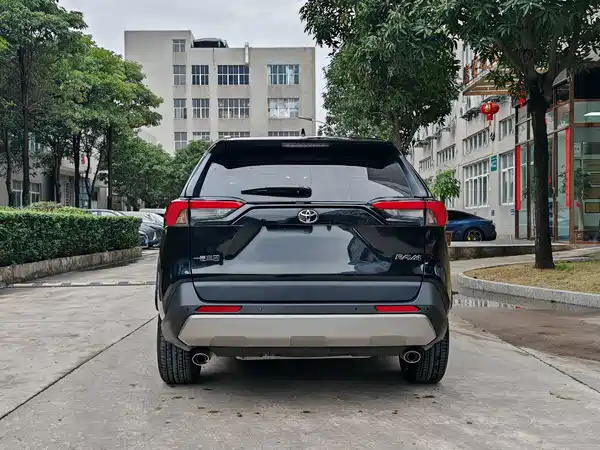 Toyota RAV4 2024
