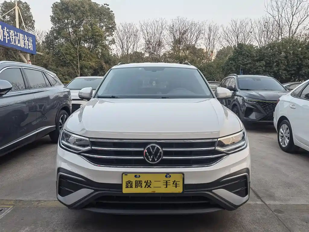 Volkswagen Tiguan L 2022