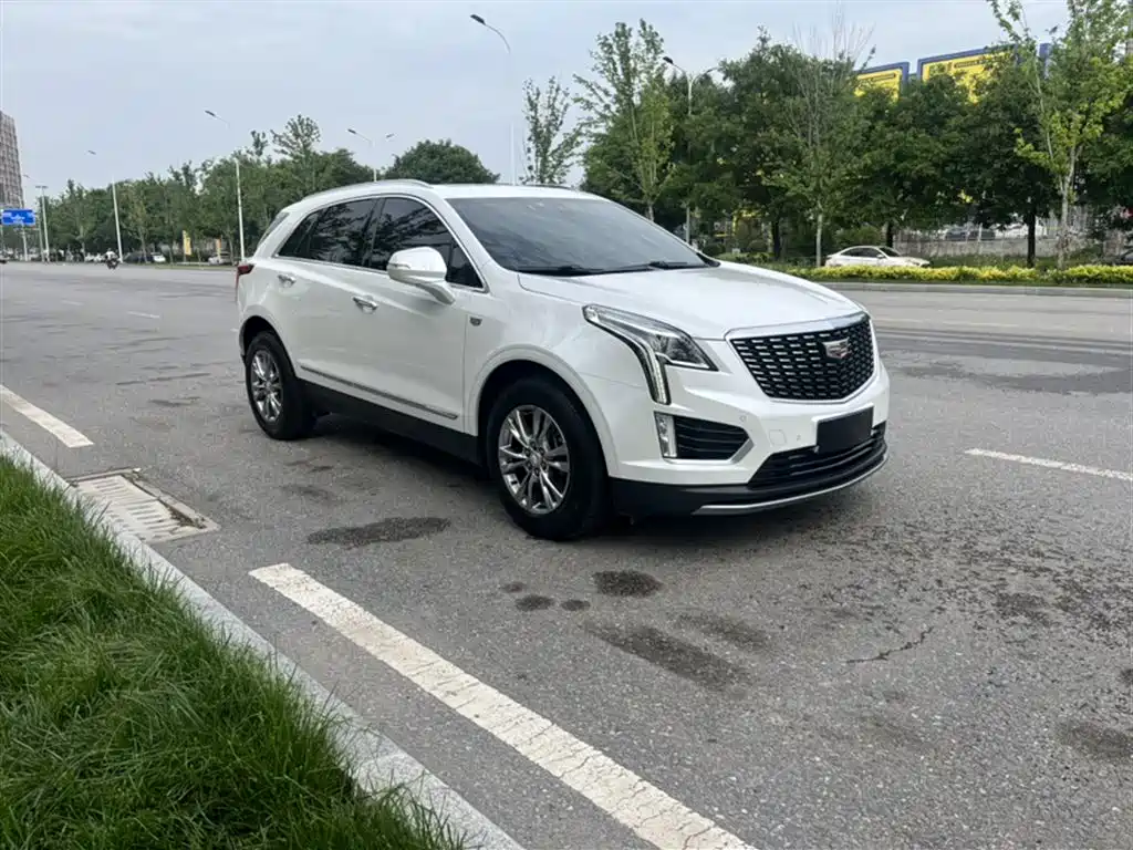 Cadillac XT5 2020 — фото 11