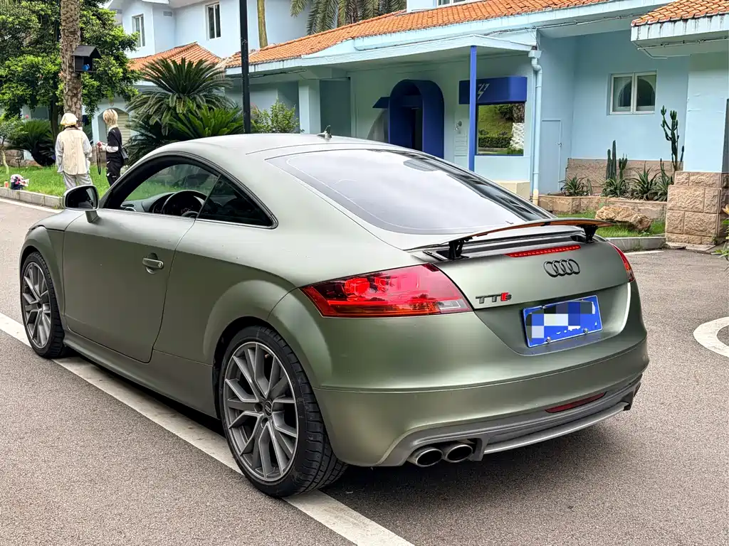 Audi TTS 2011