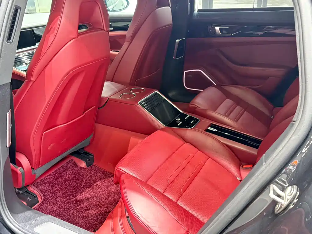 Porsche Panamera 2019 — фото 10