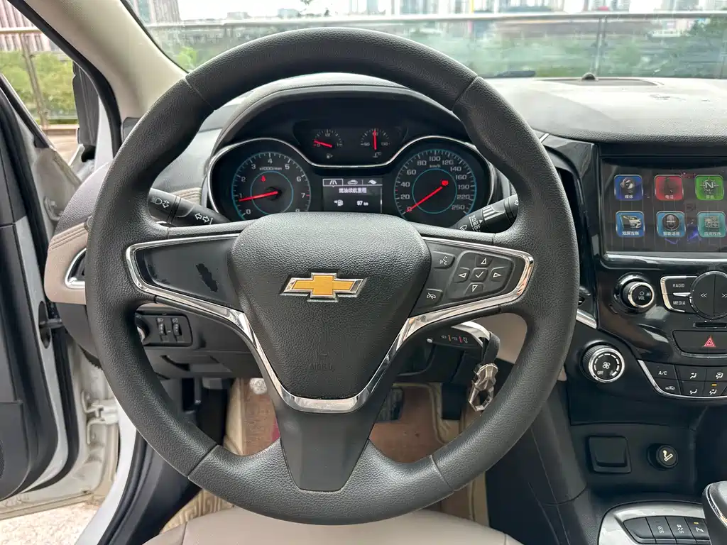 Chevrolet Cruze 2015 — фото 15