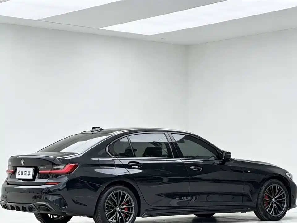 BMW 3 Series 2021