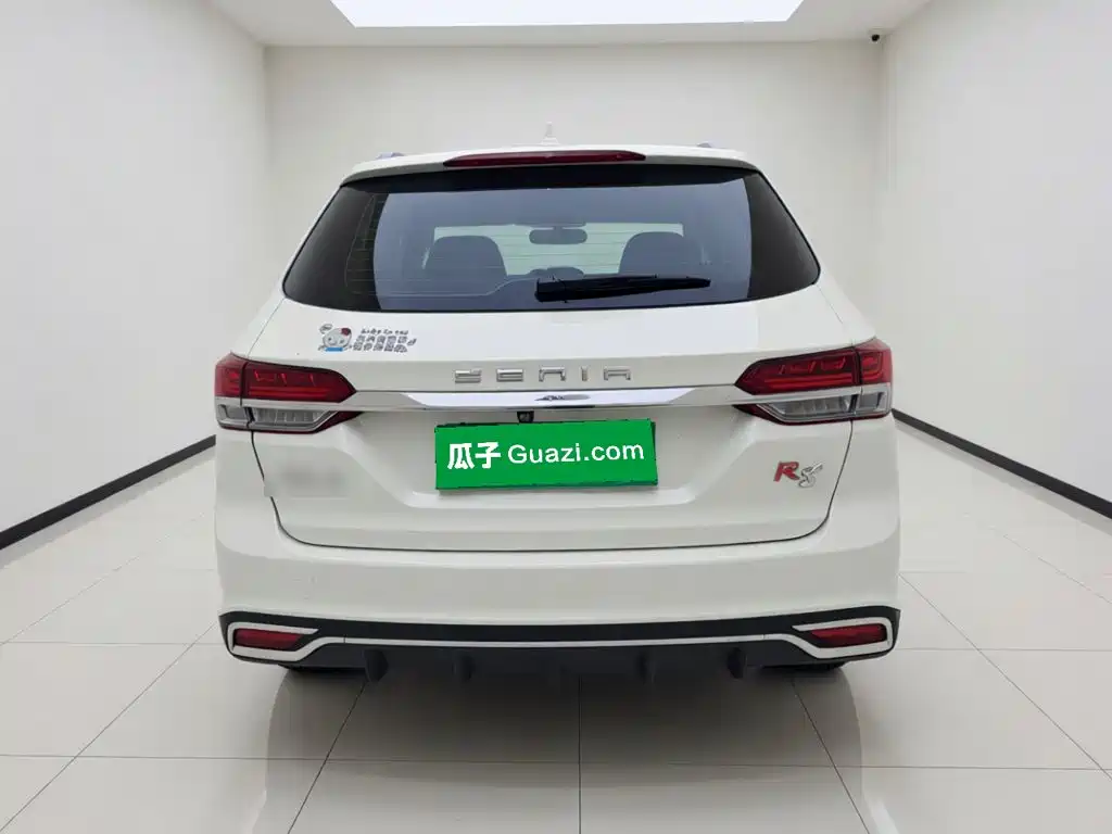 FAW Senya R8 2021