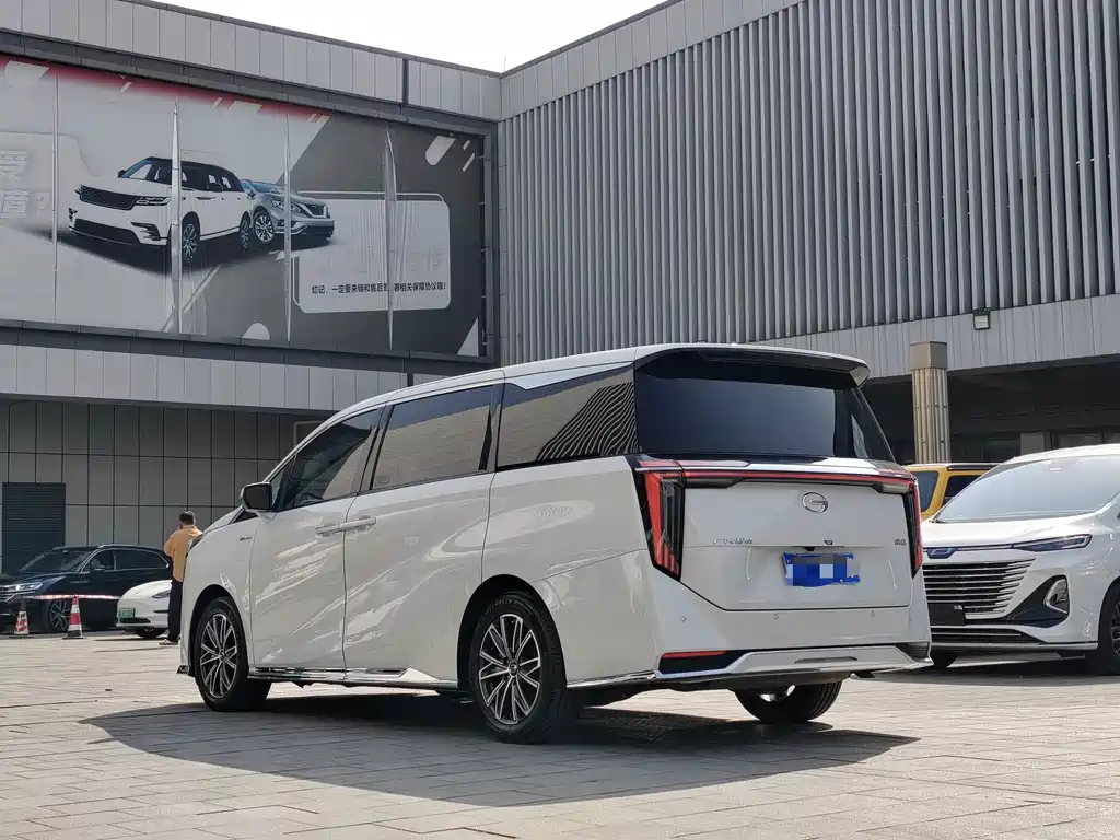 GAC Motor Trumpchi M8 2023 — фото 16