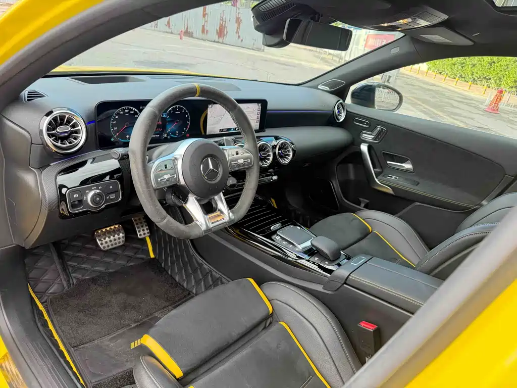 Mercedes-Benz A-Class AMG 2023 — фото 4