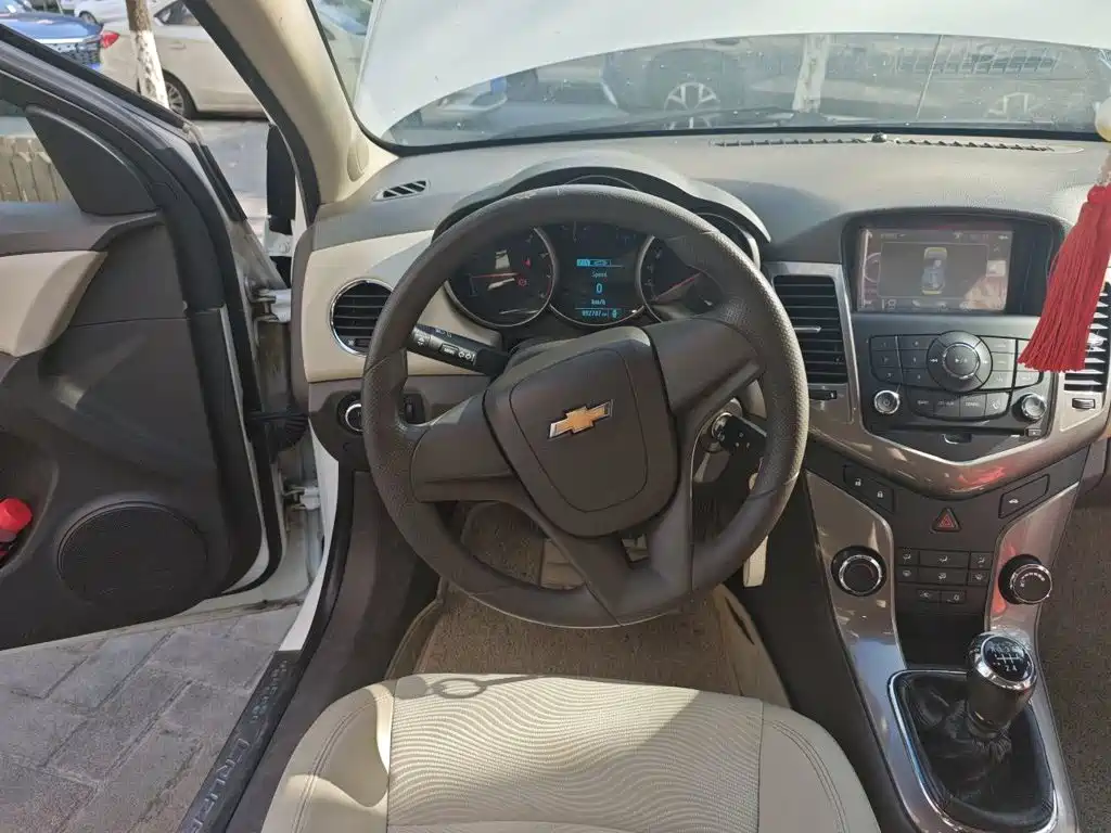 Chevrolet Cruze 2016 — фото 11