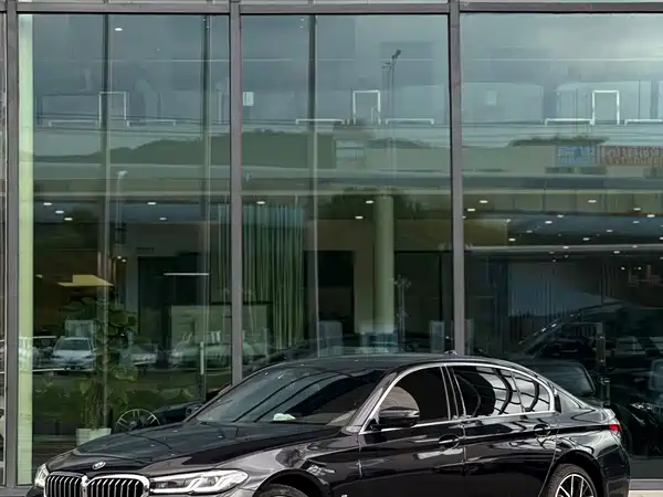 BMW 5 Series 2023