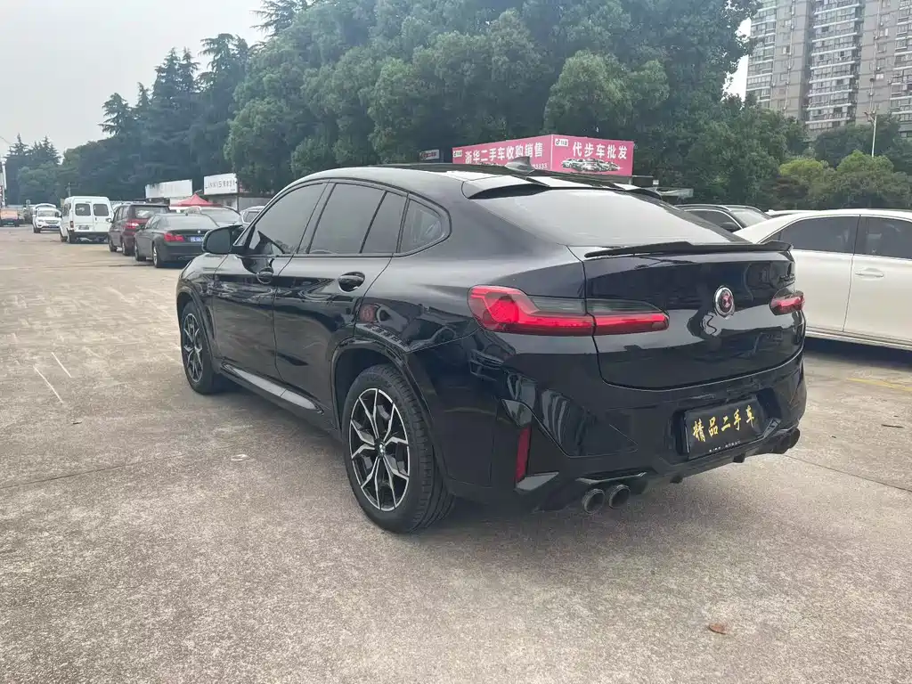 BMW X4 2022 — фото 9