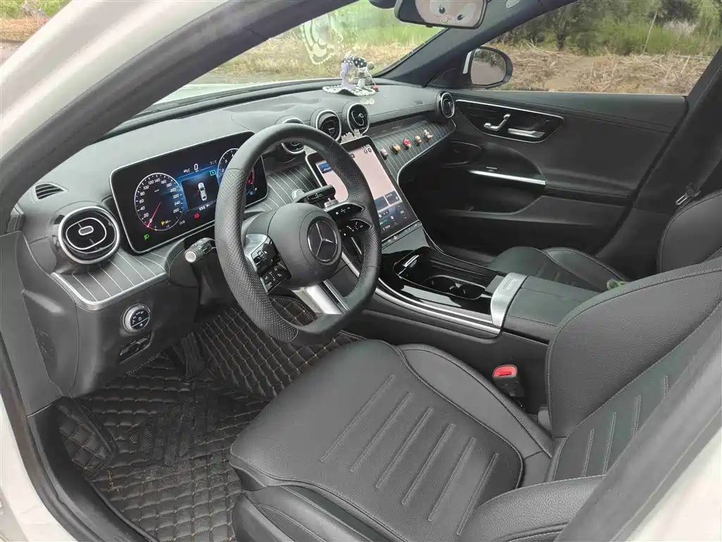 Mercedes-Benz C-Class 2022 — фото 4