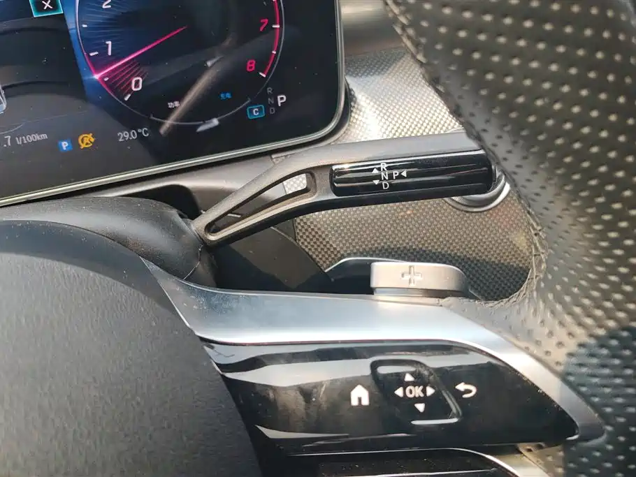 Mercedes-Benz C-Class 2023 — фото 16
