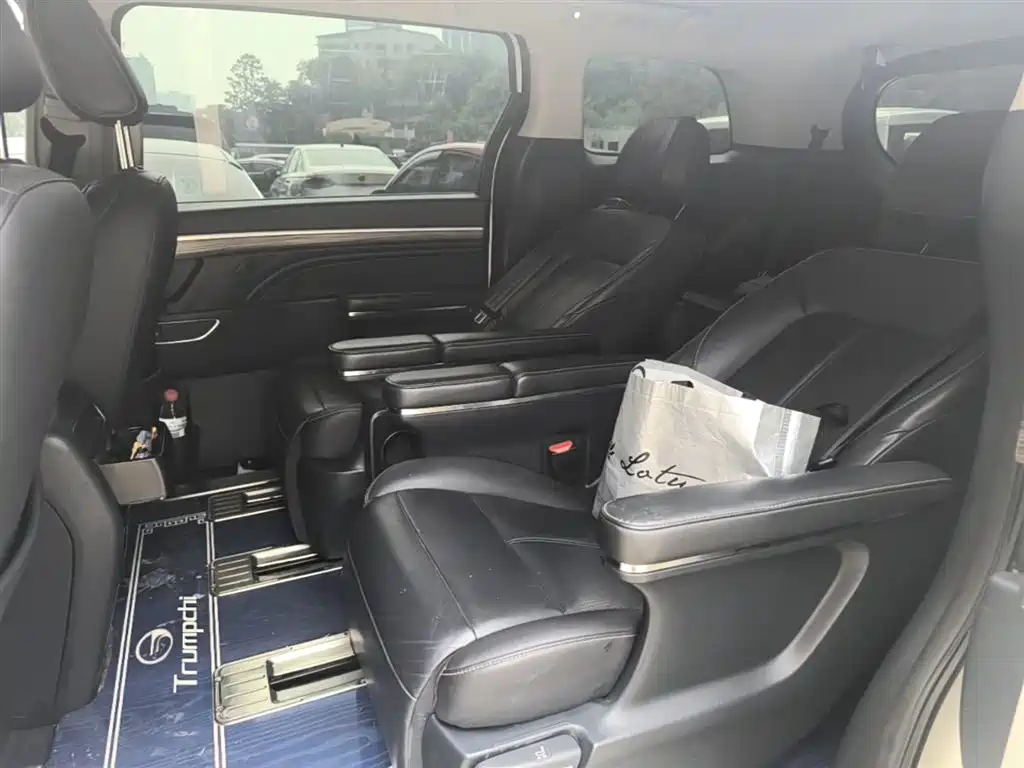GAC Motor Trumpchi M8 2022 — фото 17
