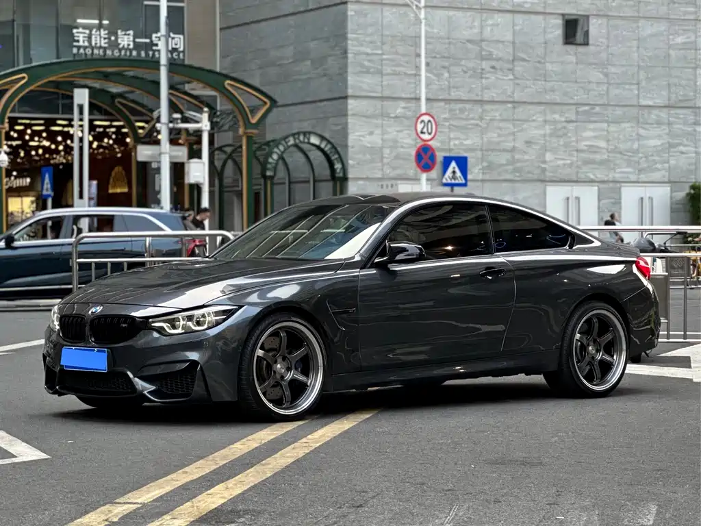 BMW M4 2019 — фото 1