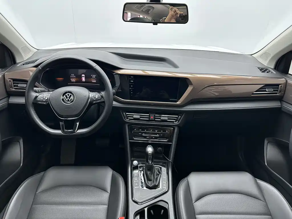 Volkswagen Tharu 2022