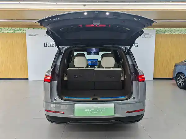Denza N8L 2025