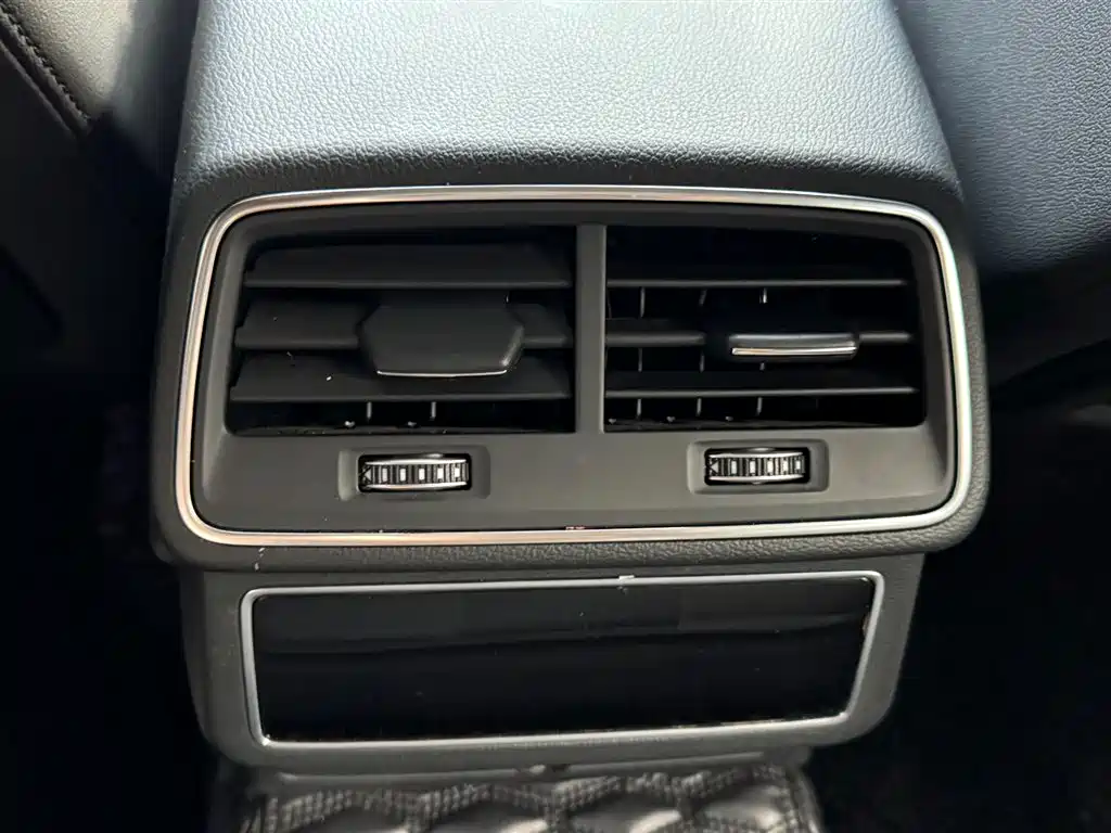 Audi A6 2024 — фото 21