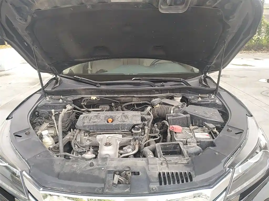 Honda Accord 2015 — фото 20