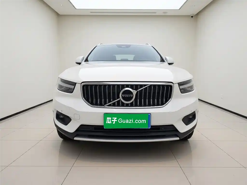 Volvo XC40 2021 — фото 24