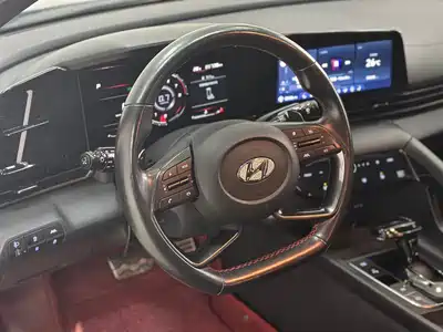 Hyundai Elantra 2021