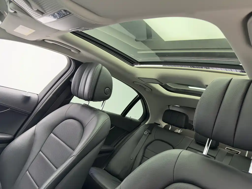 Mercedes-Benz C-Class 2021 — фото 17