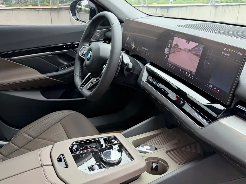 BMW 5 Series 2025