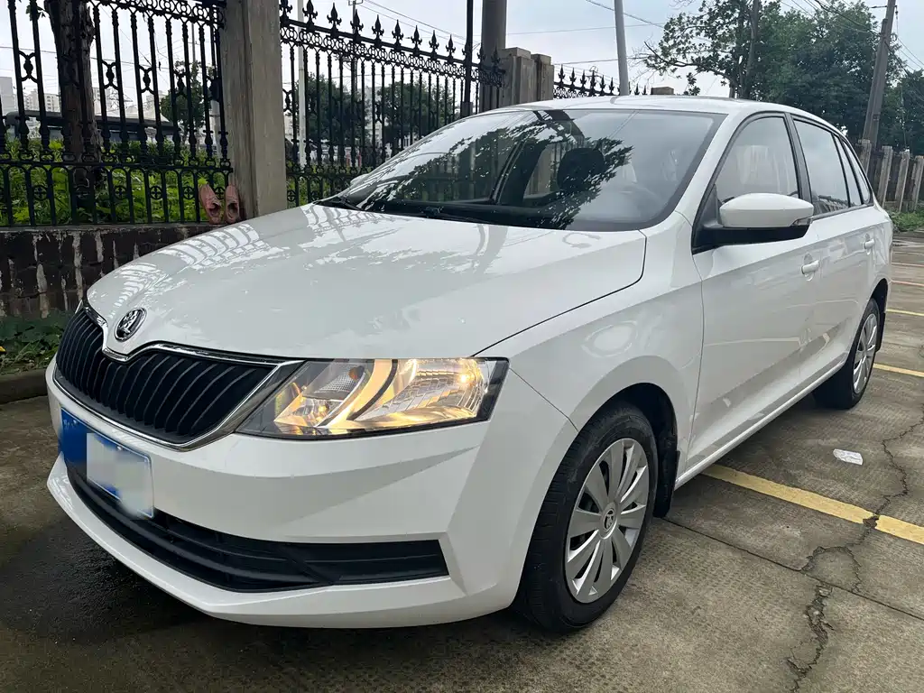 Skoda Rapid Spaceback 2017